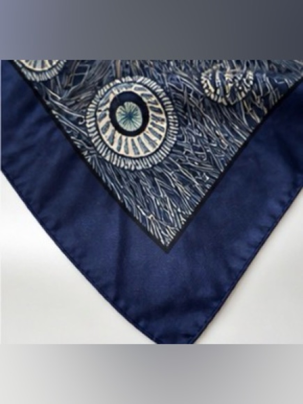 [Liberty of London] “Hera” Silk Scarf Peacock Feather Blue 38"X38" Made in Eng. - Picture 3 of 6